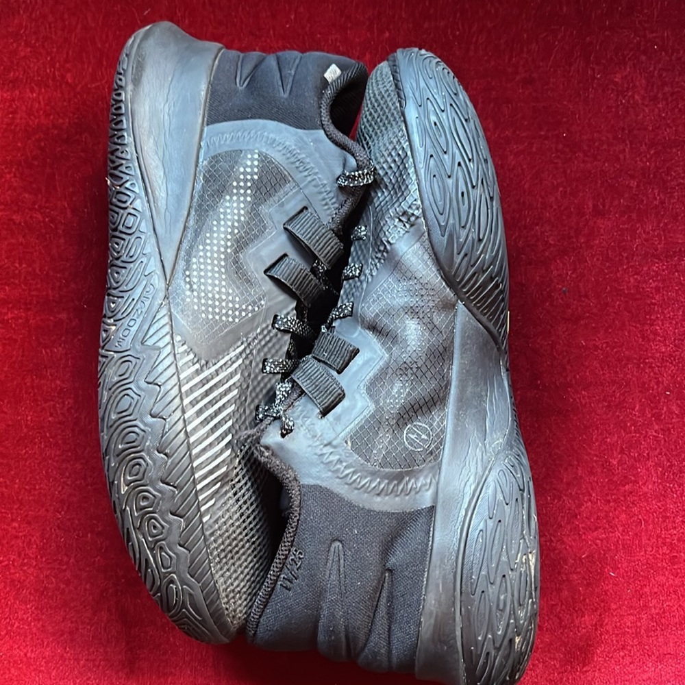 Kyrie Flytrap 5